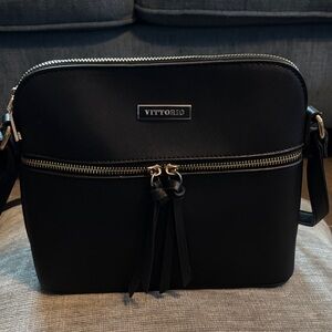 Vittorio Elegant Black Crossbody Bag